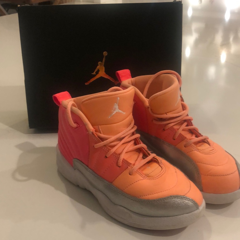 Kids Air Jordan 12 Retro.